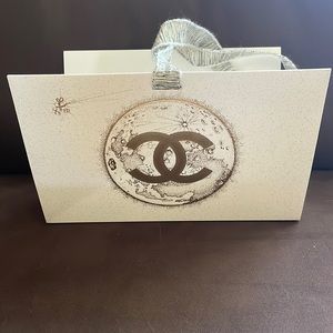 Chanel gift box